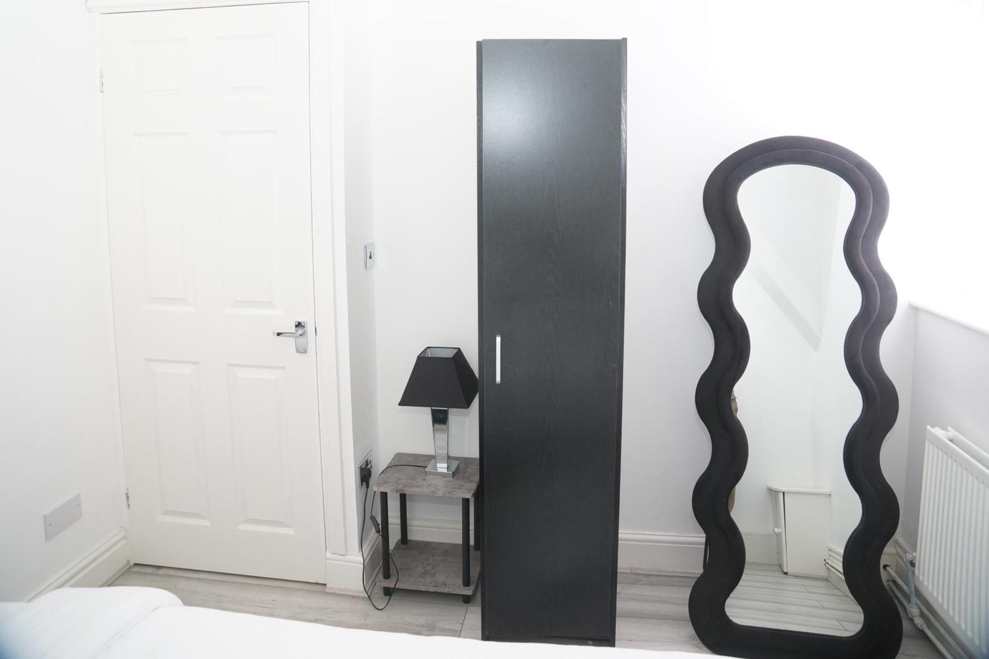 Affordably Elegant Apartments Close To Coop Live, Etihad Stadium And Manchester City Centre Exterior foto